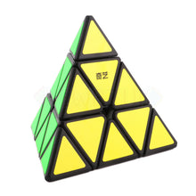 QiYi Pyraminx (Fluorescerend)