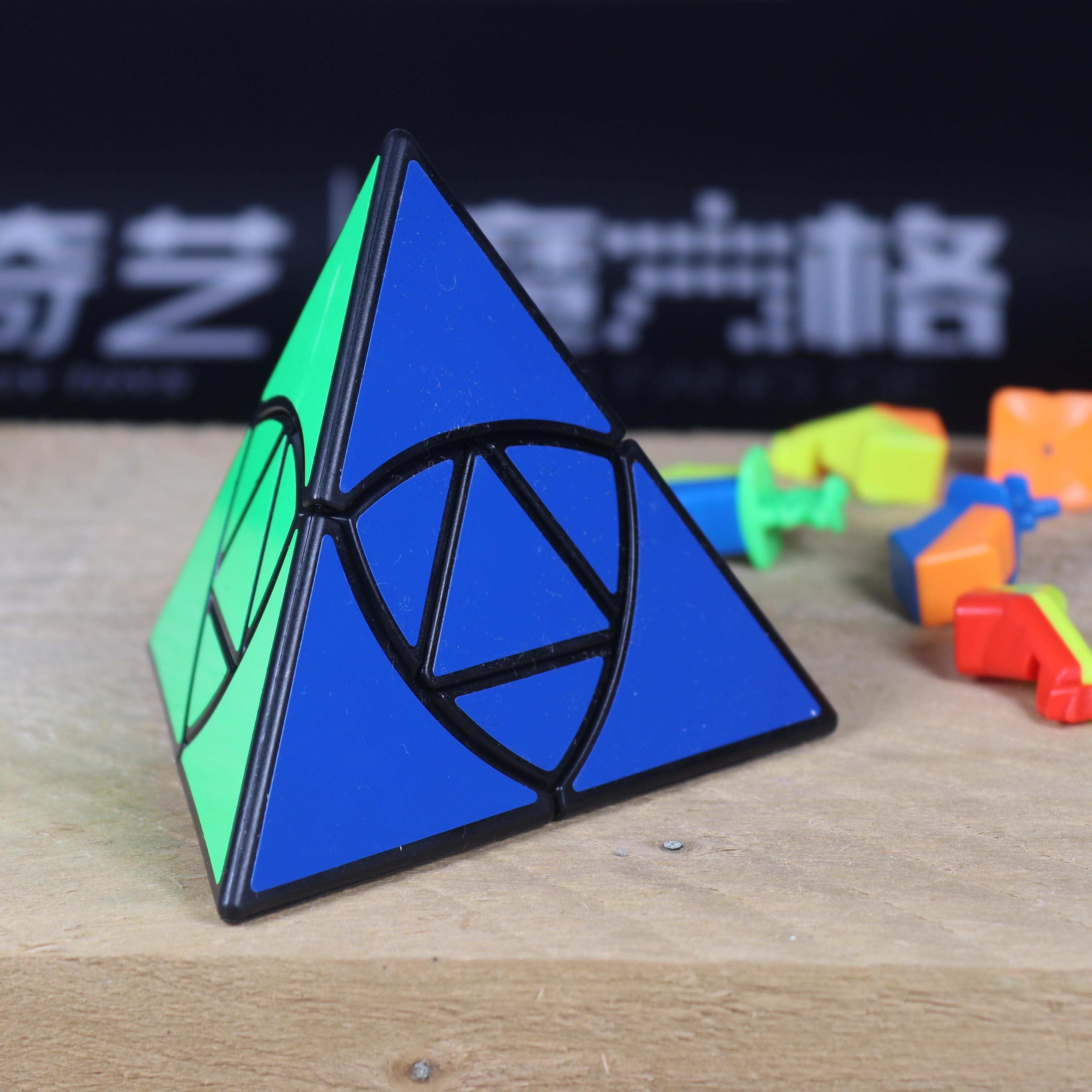 QiYi Duomo Pyraminx